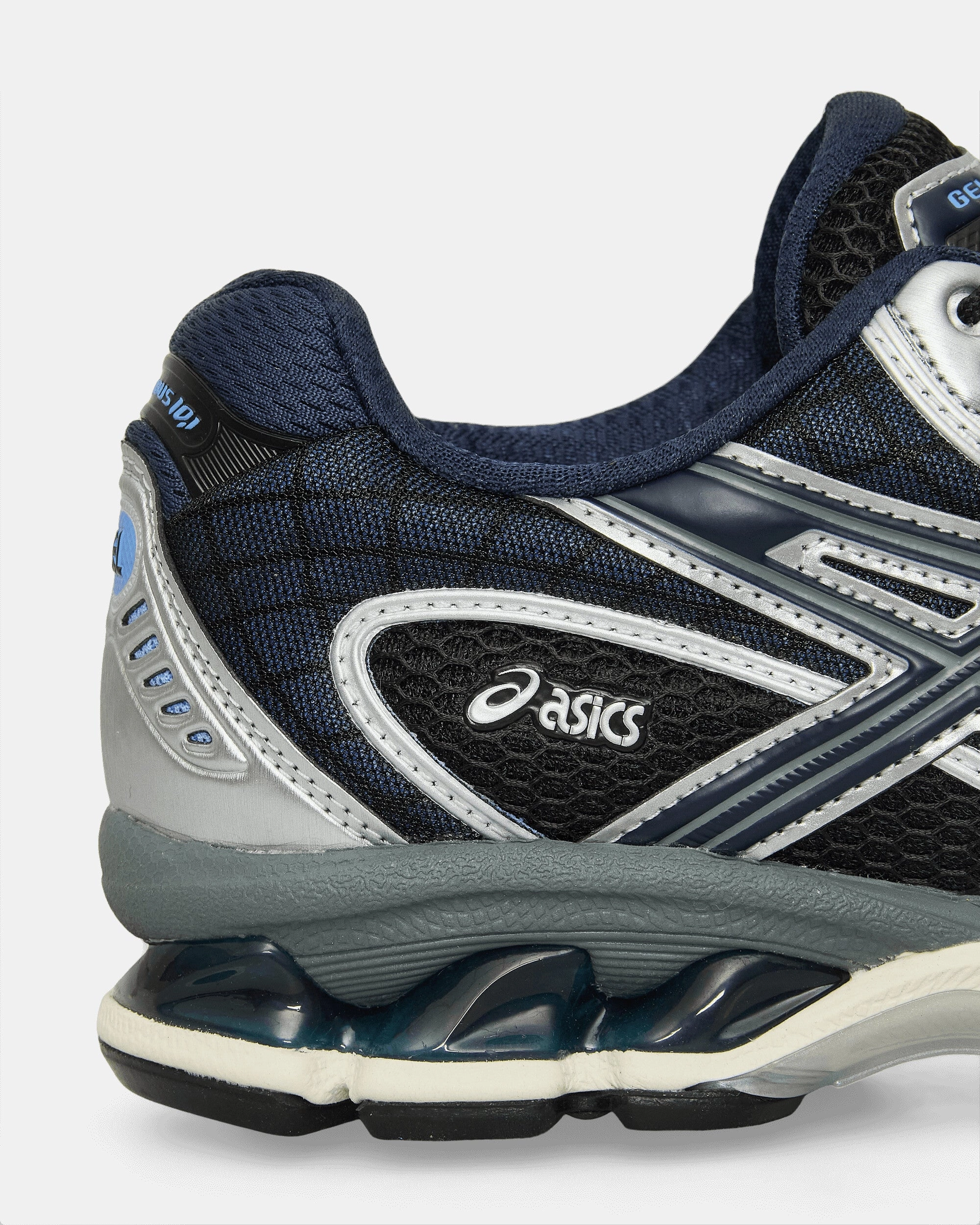 GEL-Nimbus 10.1 Sneakers Black / Midnight Cushion Running