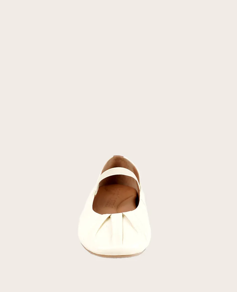 GENTLE SOULS -  Walden Leather Pleated Toe Mary Jane Flat
