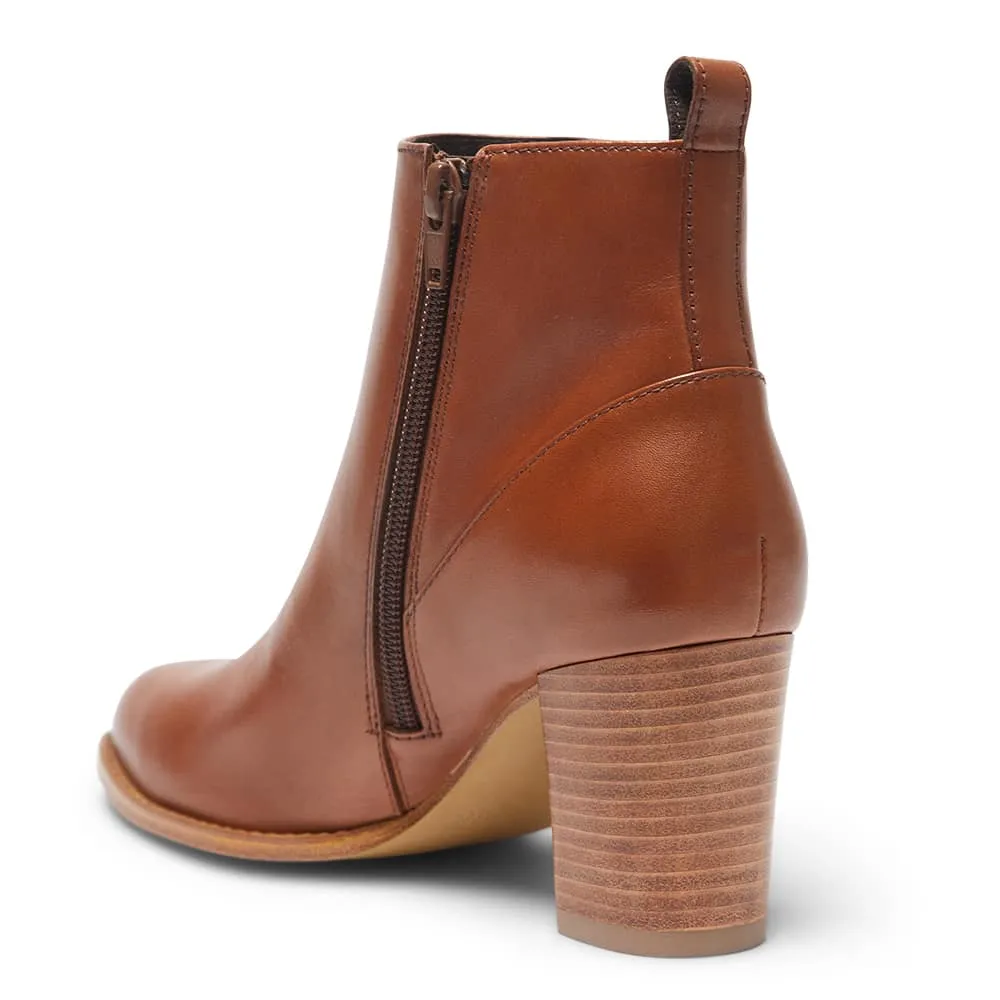 Geronimo Boot in Mid Brown Leather