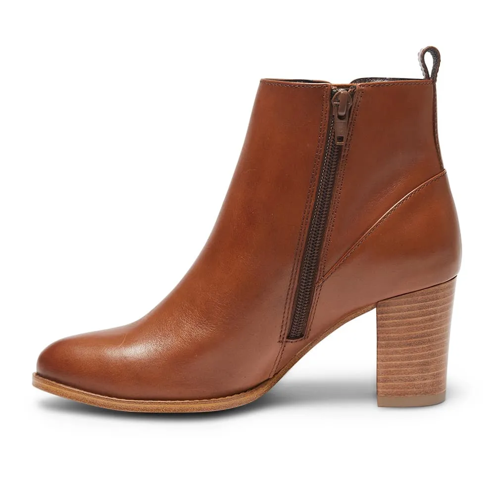 Geronimo Boot in Mid Brown Leather