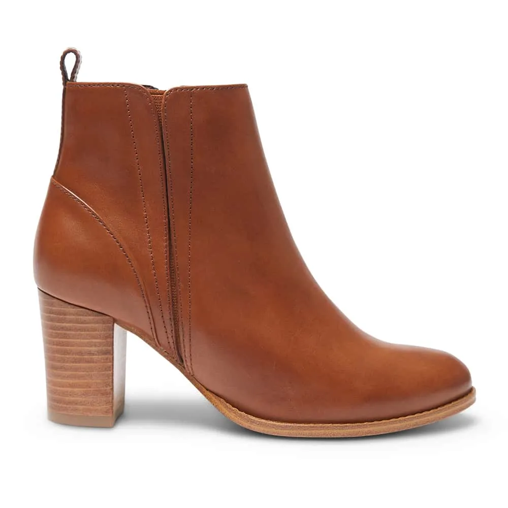 Geronimo Boot in Mid Brown Leather