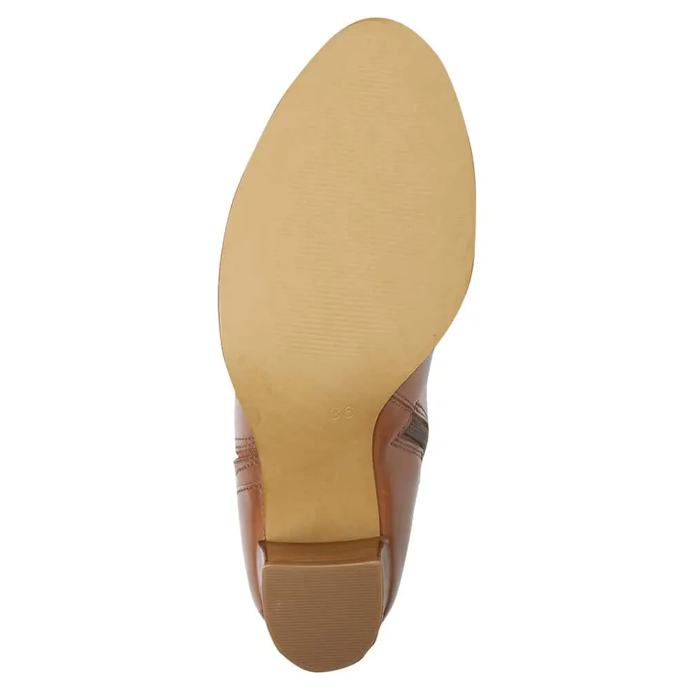 Geronimo Boot in Mid Brown Leather