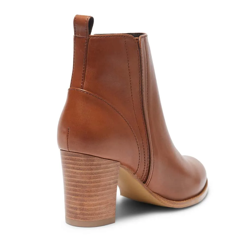 Geronimo Boot in Mid Brown Leather