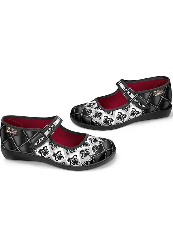 Gothic Lolita | FLATS*