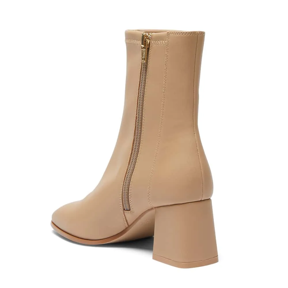 Hampton Boot in Camel Stretch