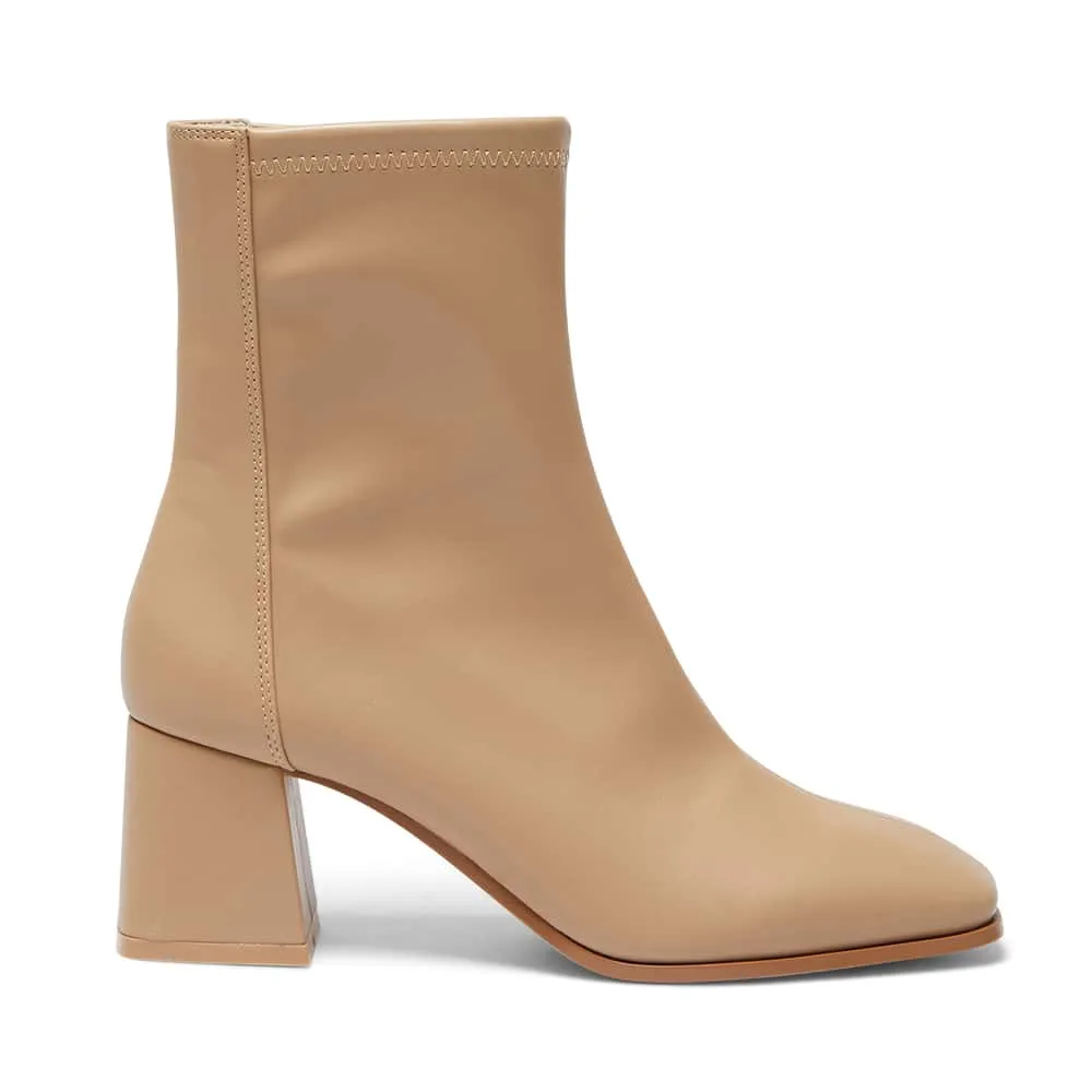 Hampton Boot in Camel Stretch