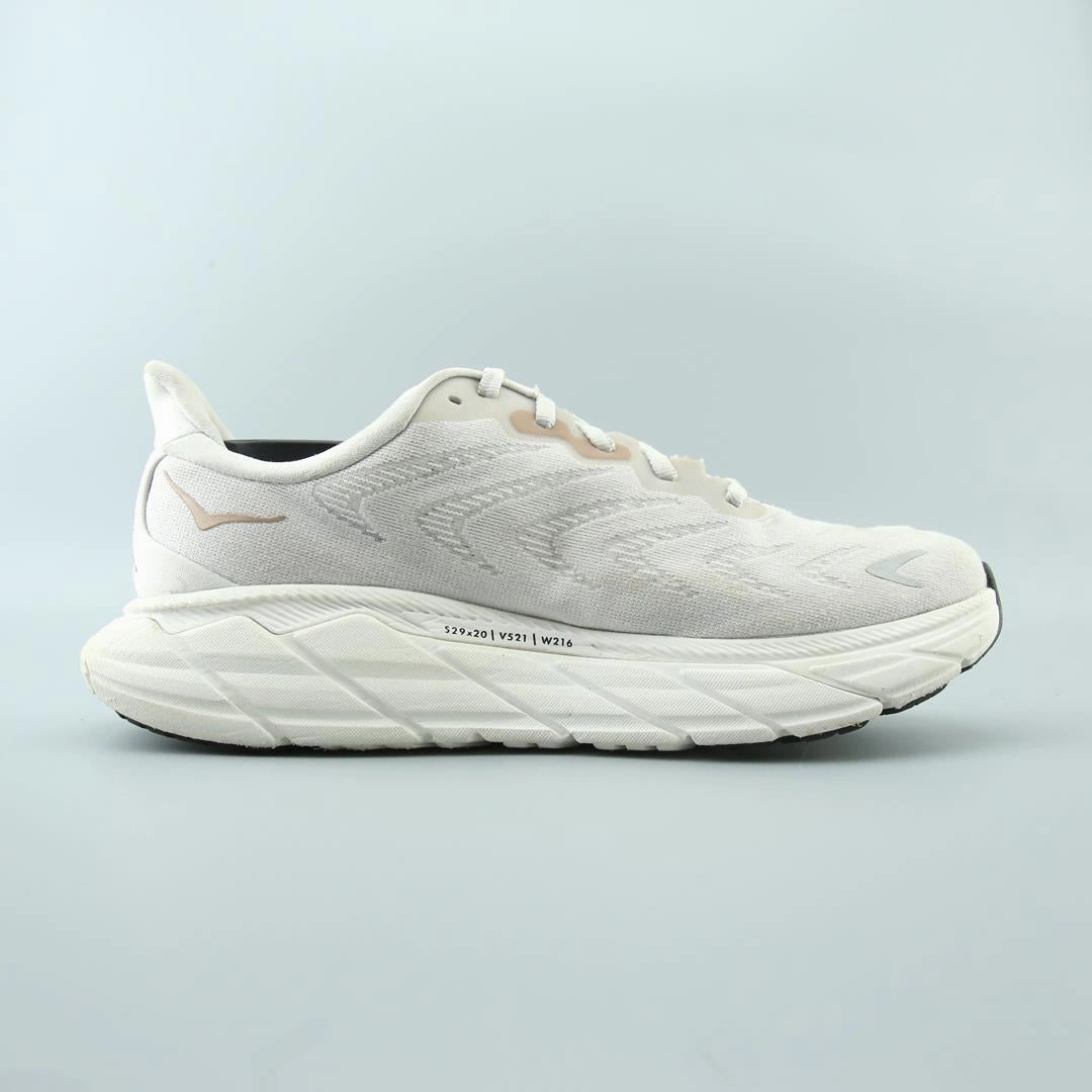 HOKA ONE ONE ARAHI 6 Hoka running shoe visuals