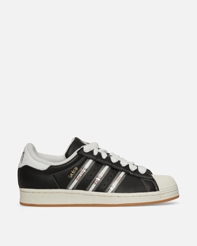 KoRn Superstar Sneakers Core Black Adidas sneakers for everyday comfort