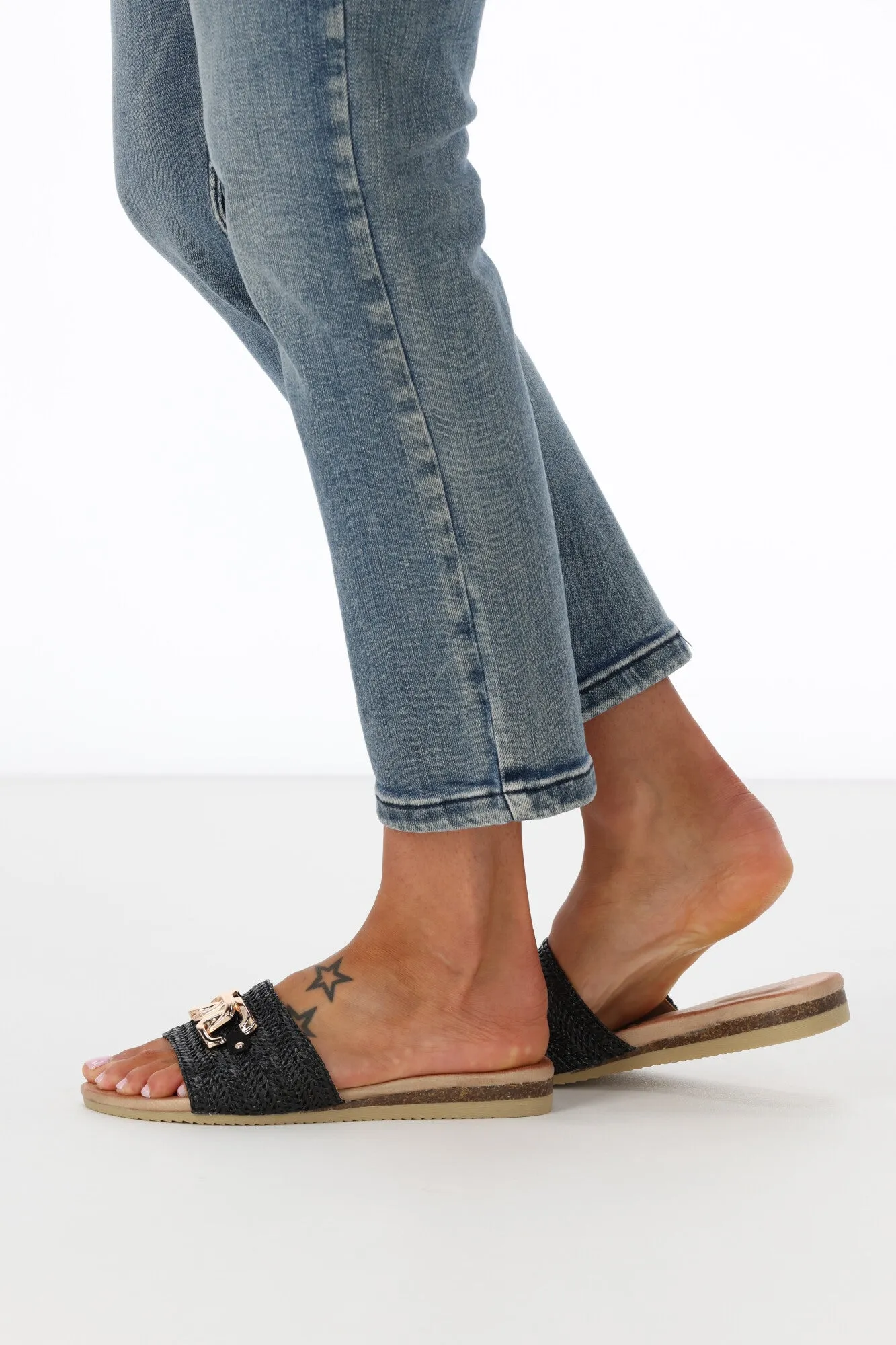 Laguna Quays Karmen Raffia Black