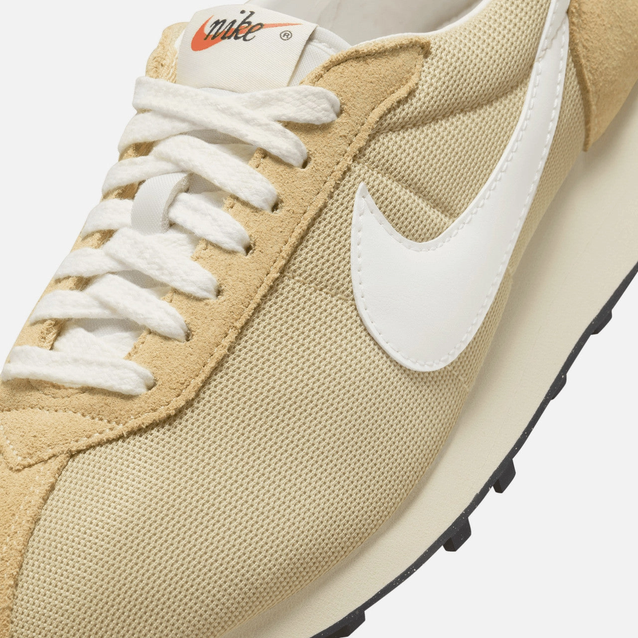 LD-1000 Nike casual lifestyle sneakers