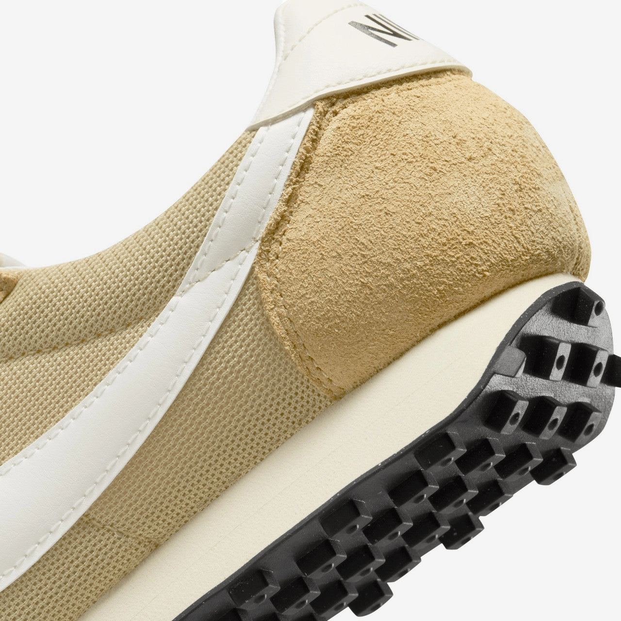 LD-1000 Nike casual lifestyle sneakers