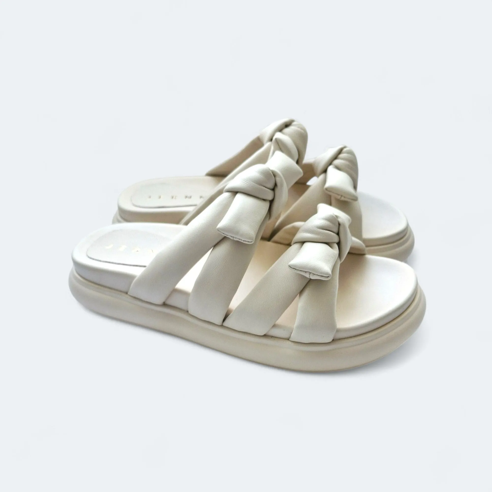 Lorre Pillow Sandal
