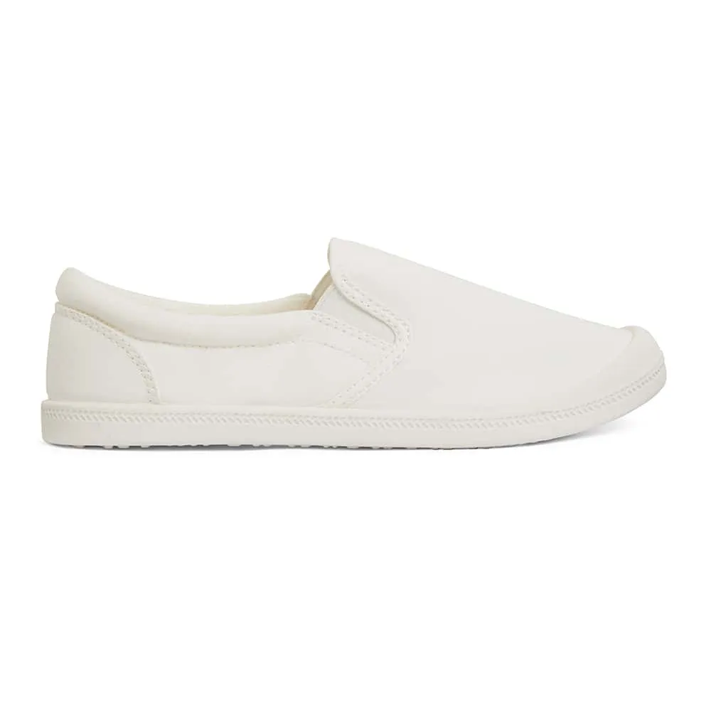 Lucky Sneaker in White Fabric