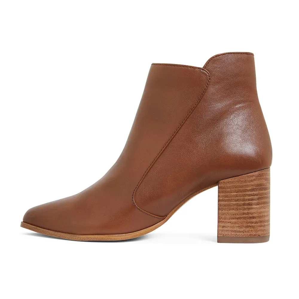 Magic Boot in Mid Brown Leather