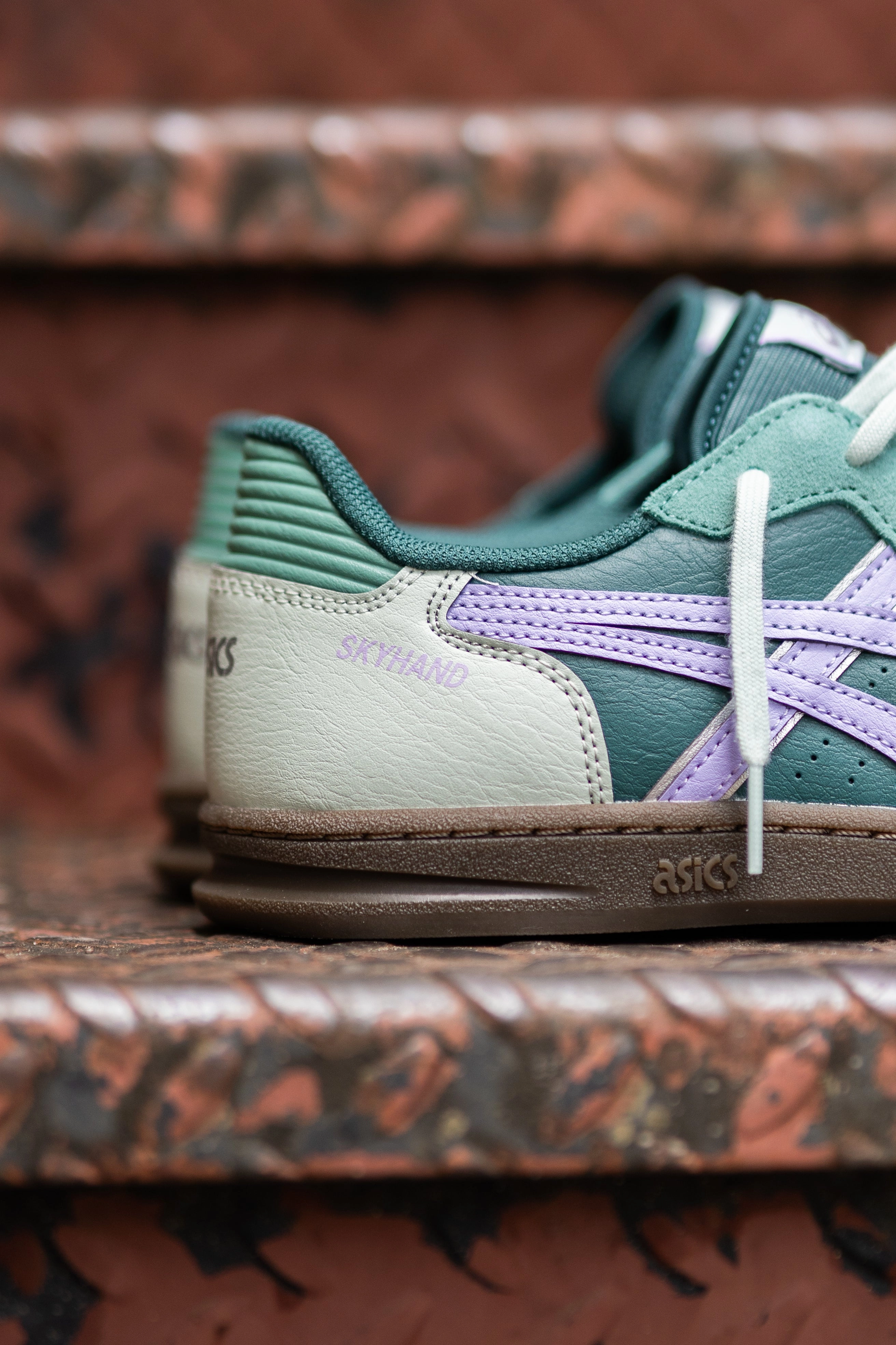 Men's Asics Skyhand OG (Dark Neptune/Violet Light) running shoe close-up shots
