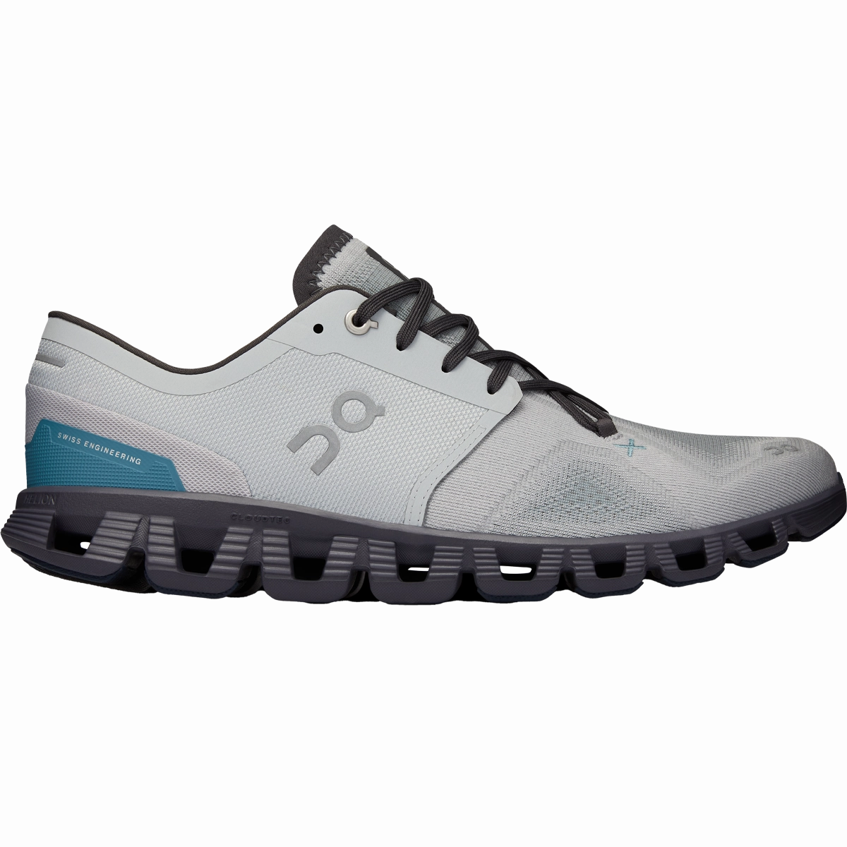 Men's Cloud X 3 On versatile athletic shoe designs