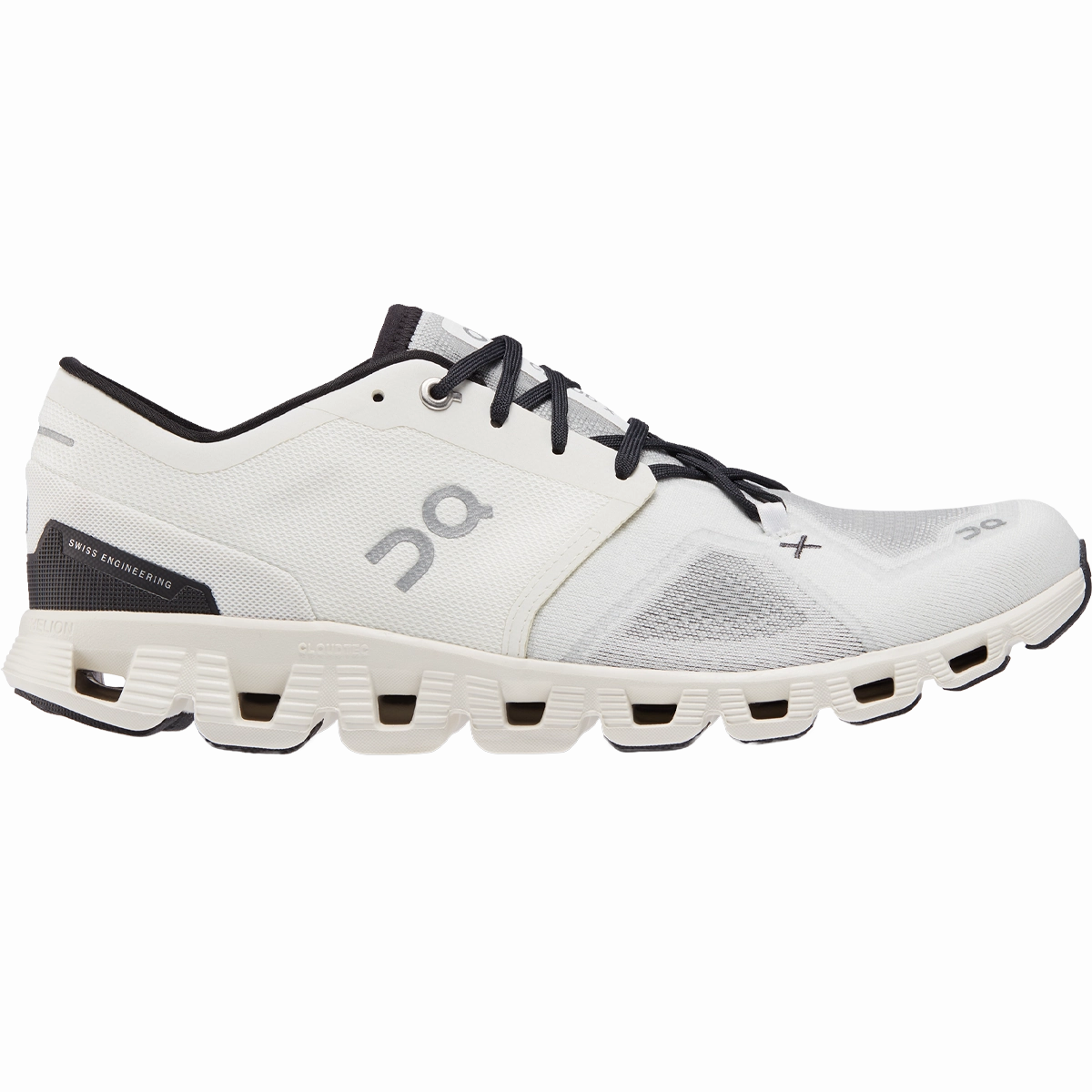 Men's Cloud X 3 On versatile athletic shoe designs