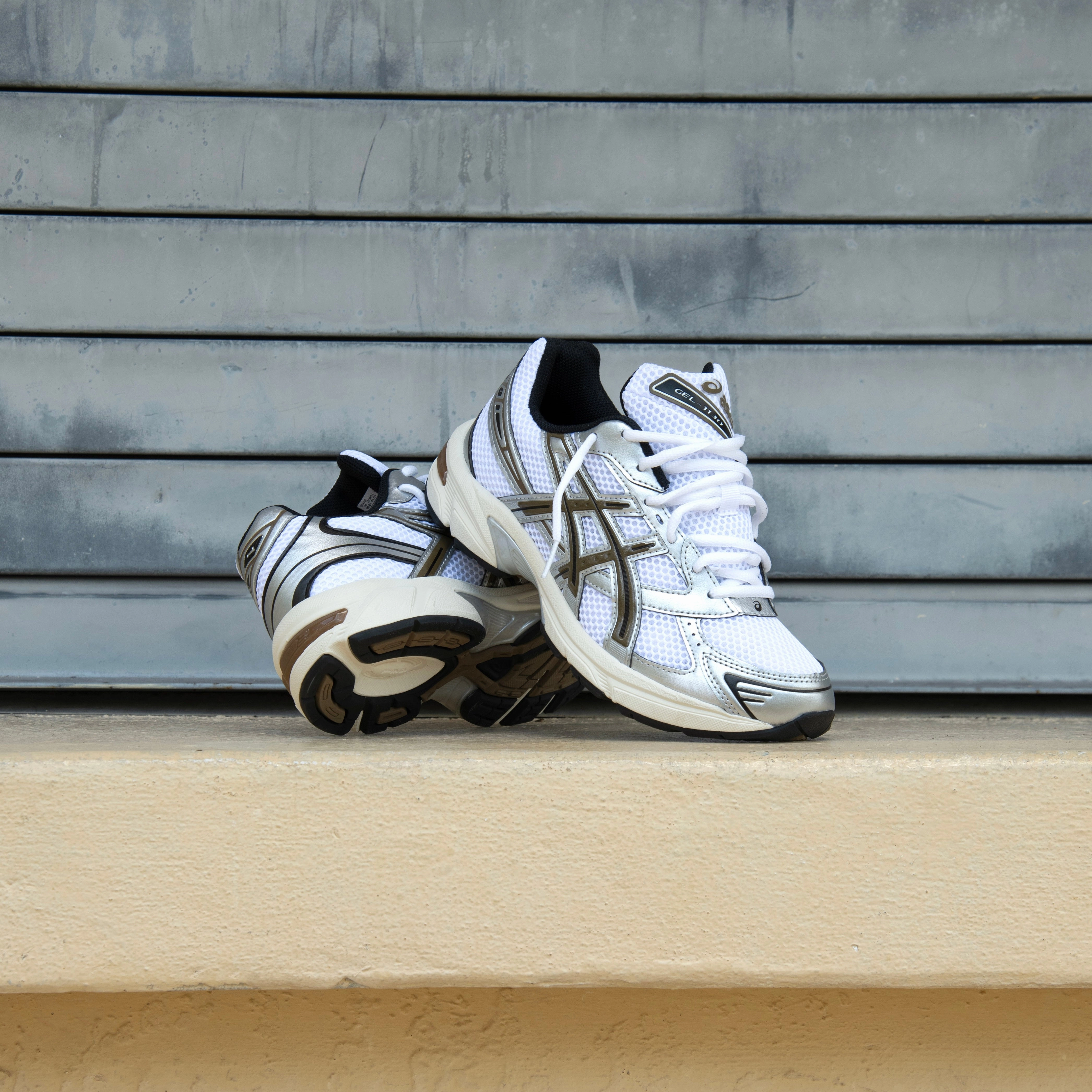 Mens Asics Gel-1130 (White/Clay Canyon) running shoe close-up shots