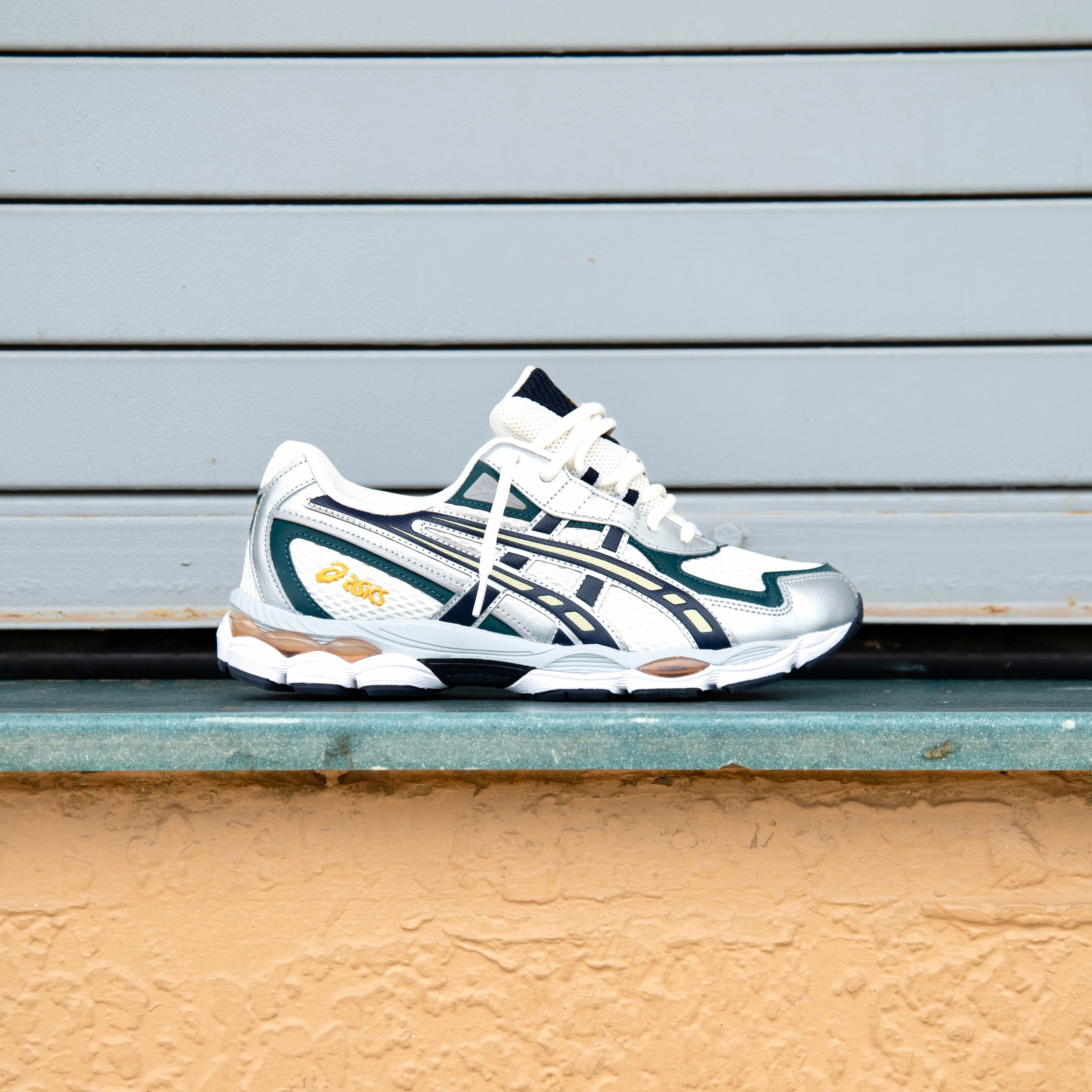 Mens Asics Gel-NYC 2055 (Cream/Midnight) Asics sport performance shoes