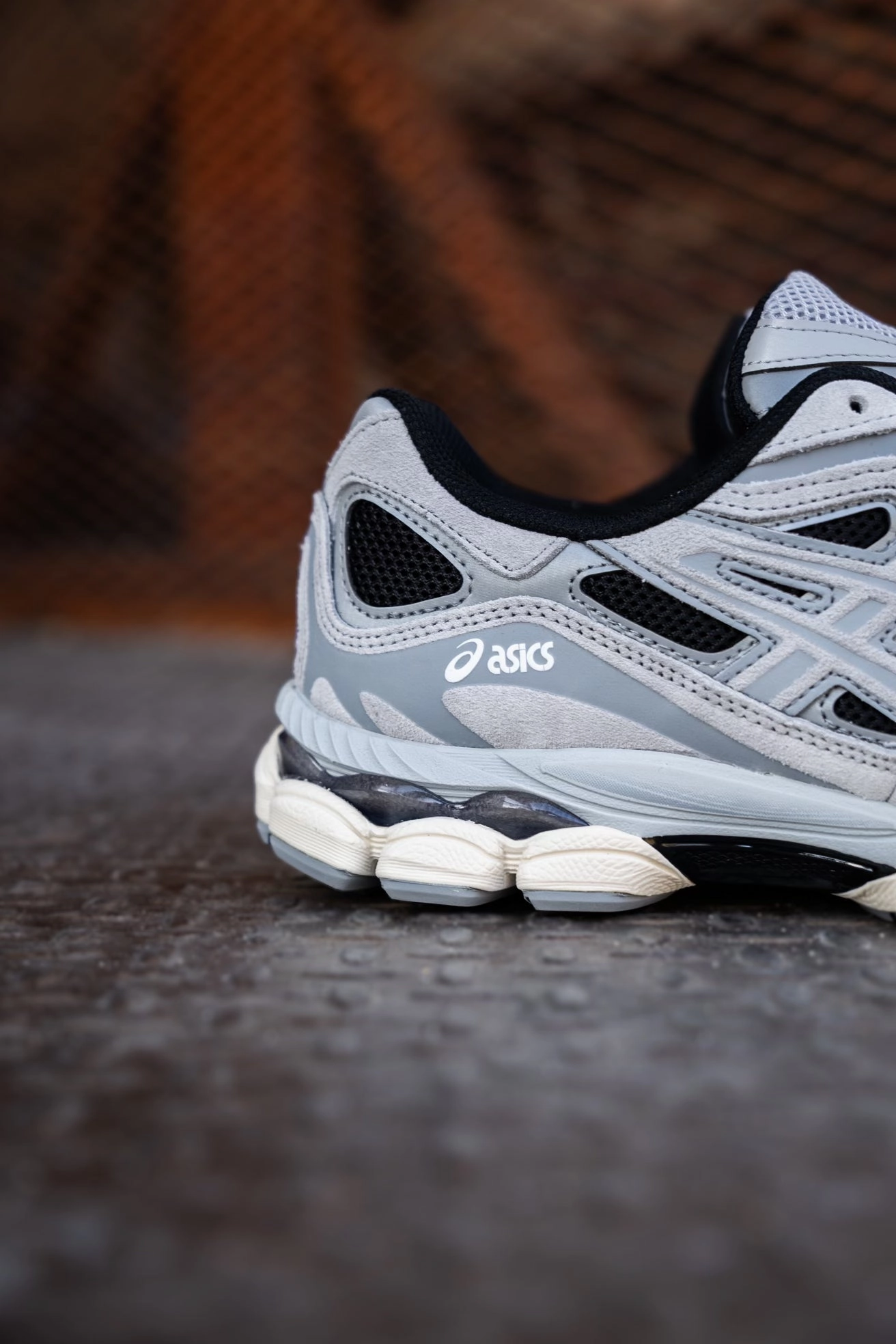 Mens Asics Gel-NYC (Black/Piedmont Grey) running shoe close-up shots