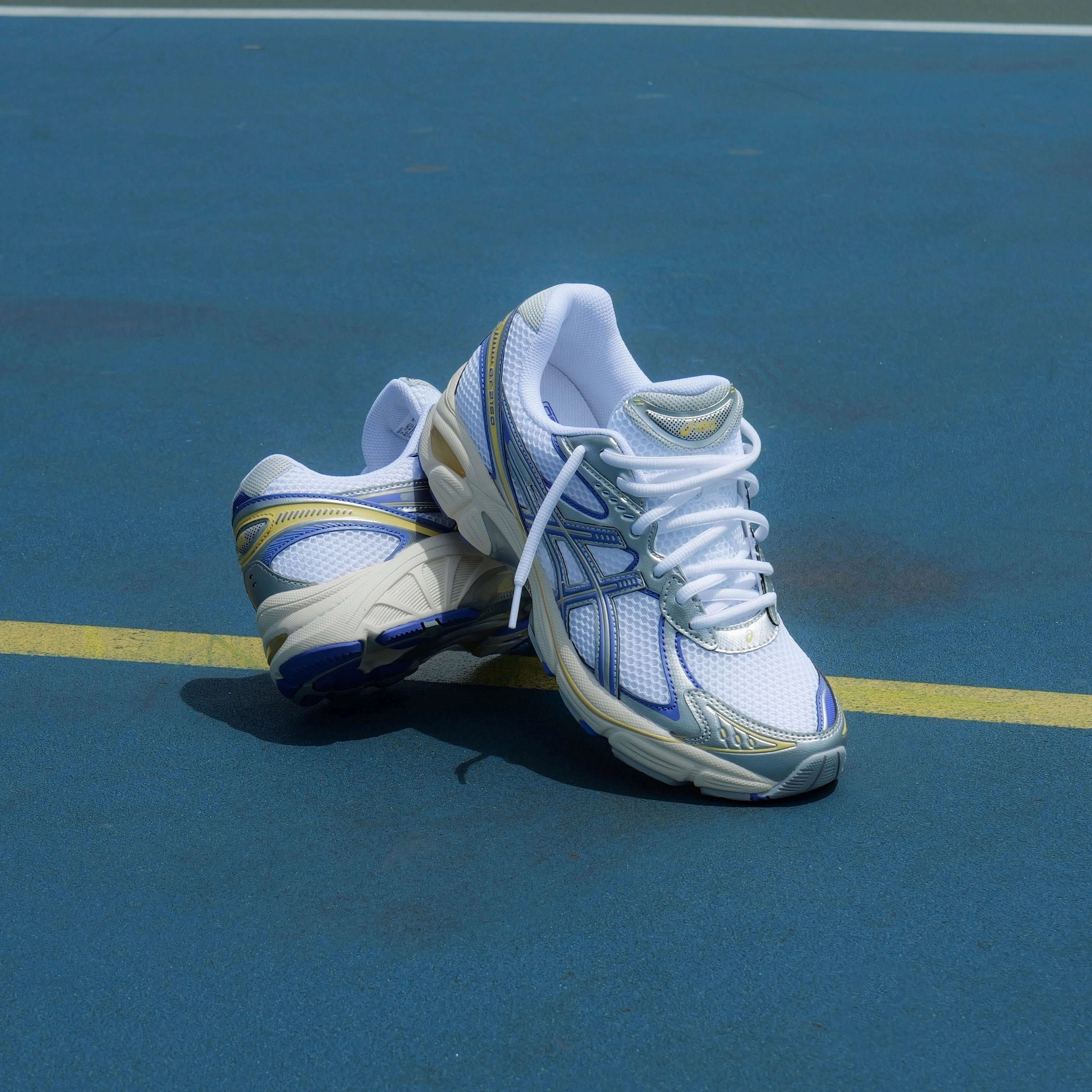 Mens Asics GT-2160 (White/Blue Violet) running shoe close-up shots