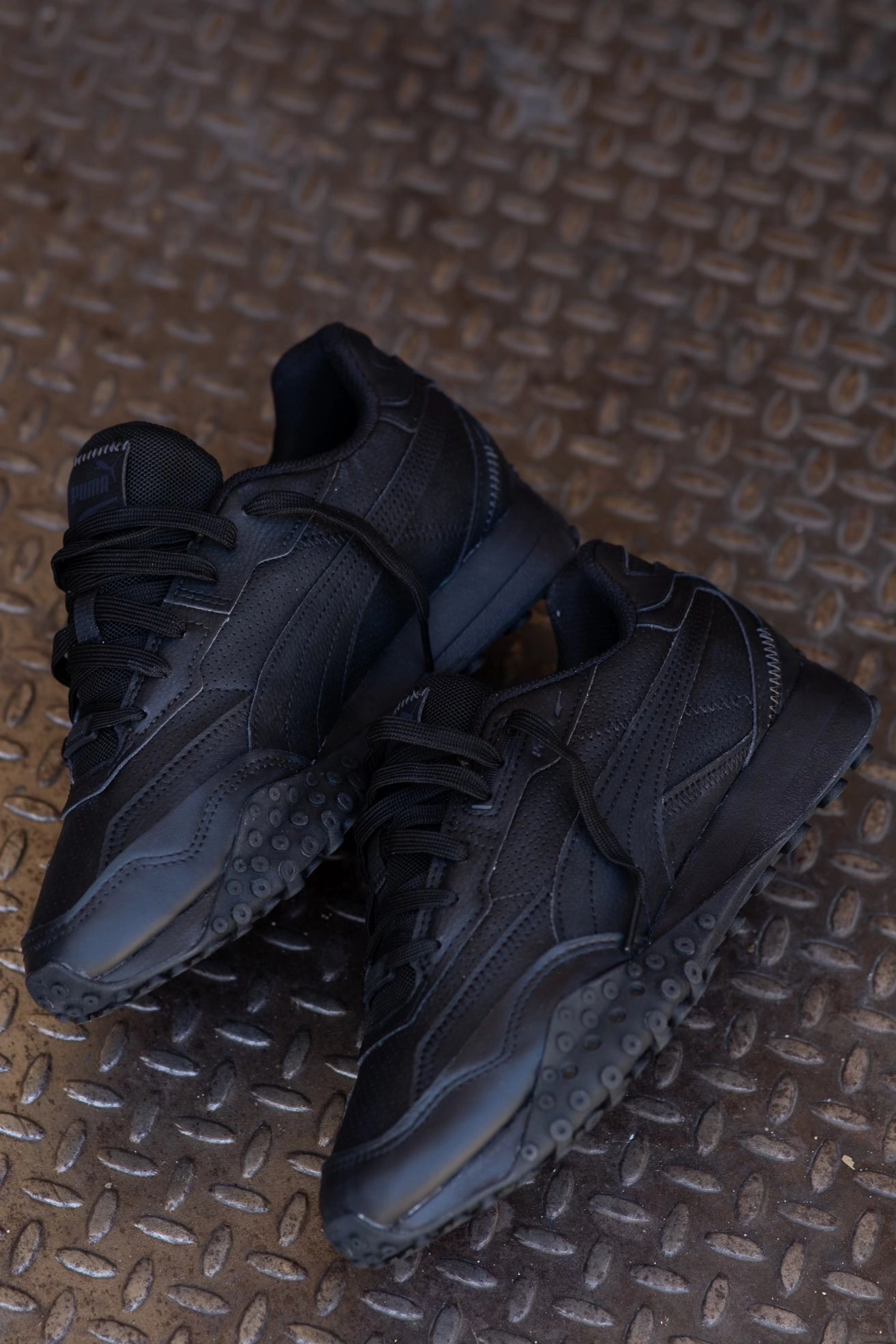 Mens Puma Blacktop Rider Leather (Black/Shadow Grey) Puma athletic shoe visuals