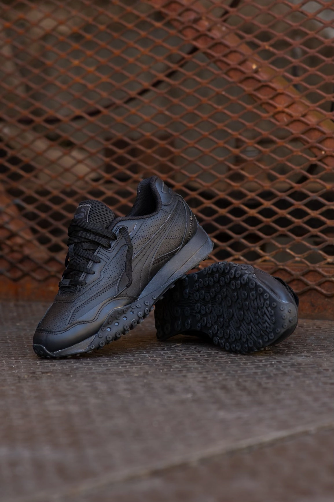 Mens Puma Blacktop Rider Leather (Black/Shadow Grey) Puma athletic shoe visuals