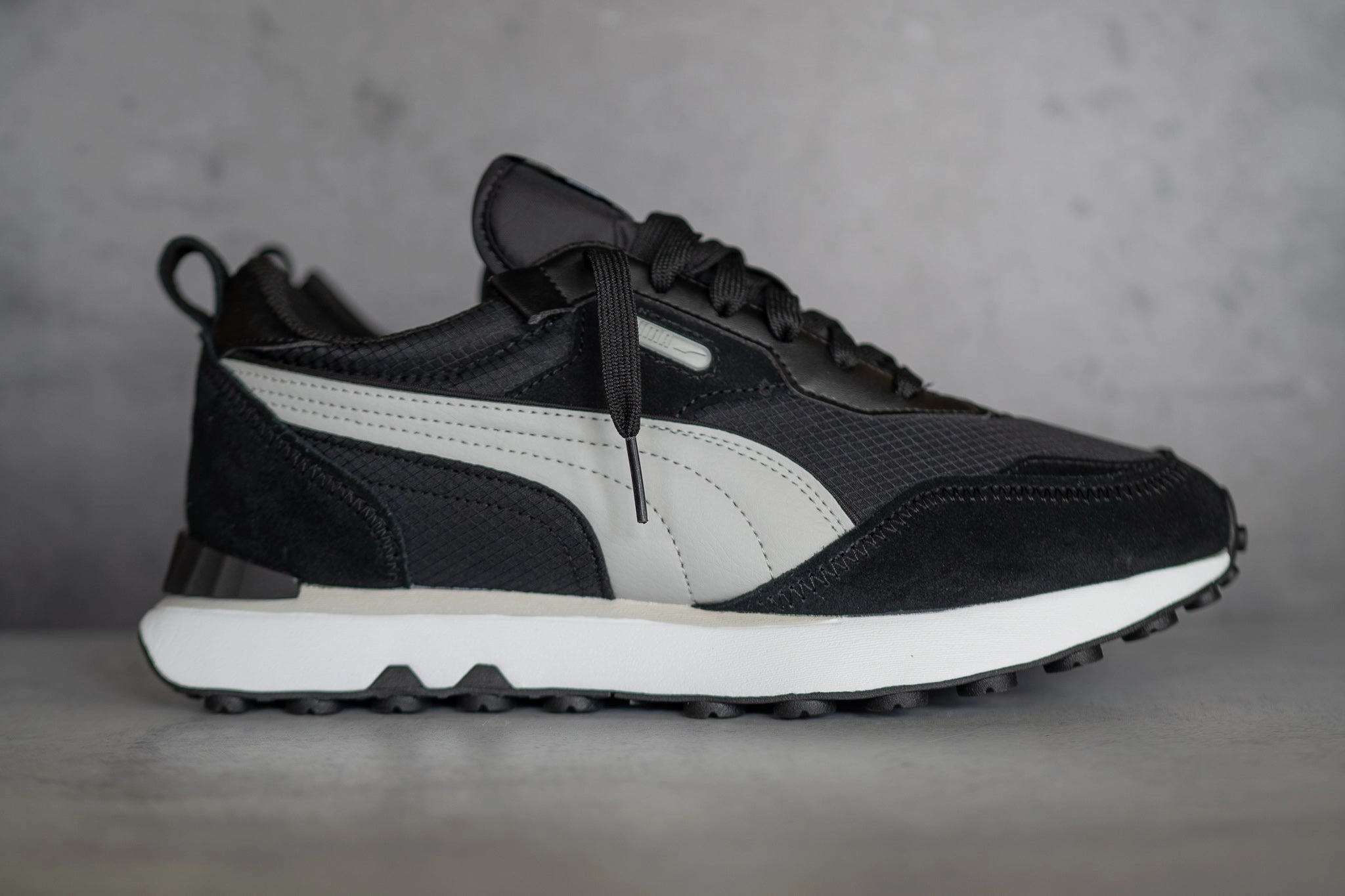 Mens Puma Rider FV Future Vintage (Black/Gray Violet) Puma athletic shoe visuals