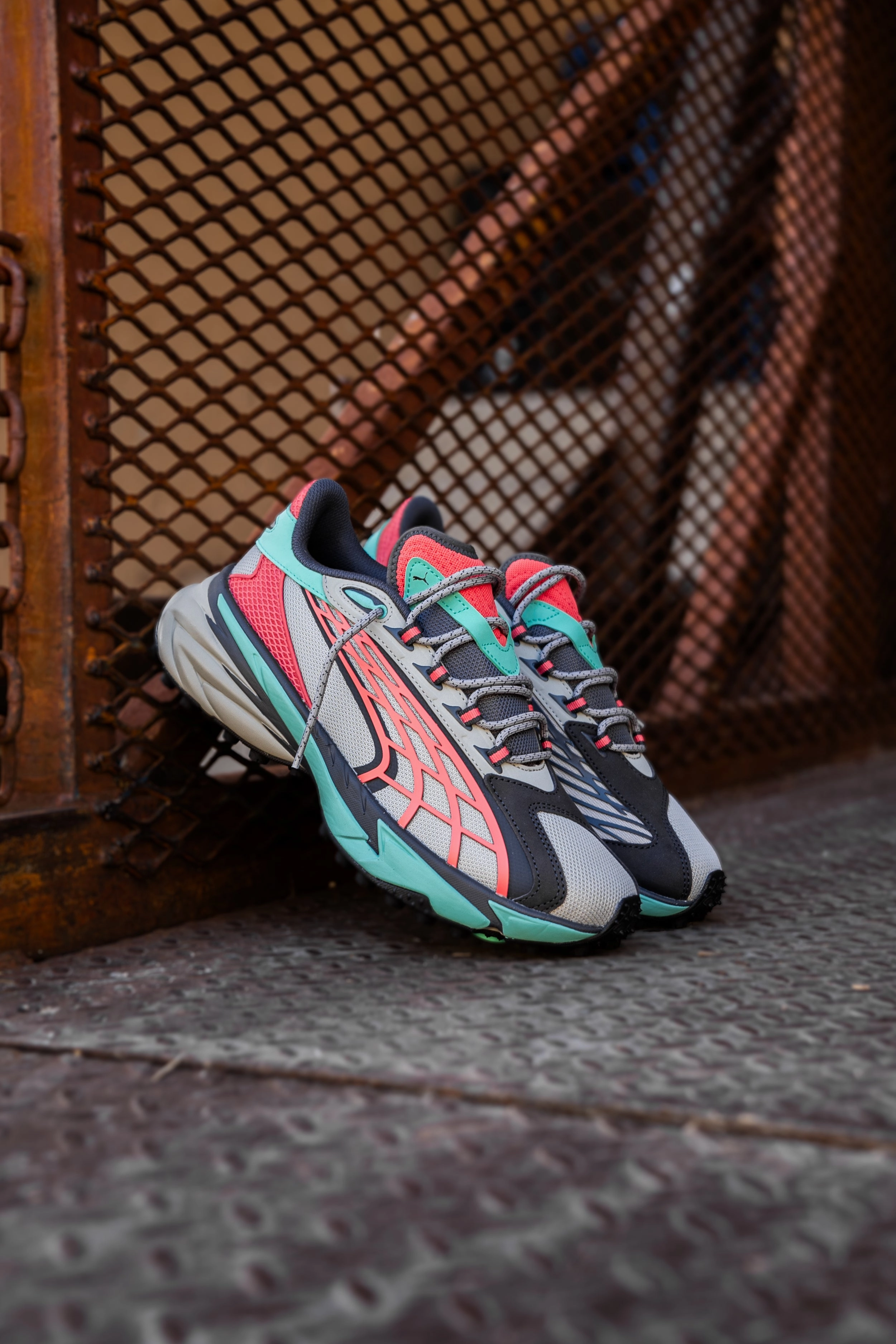 Mens Puma Spirex (Smokey Gray/Salmon) Puma athletic shoe visuals