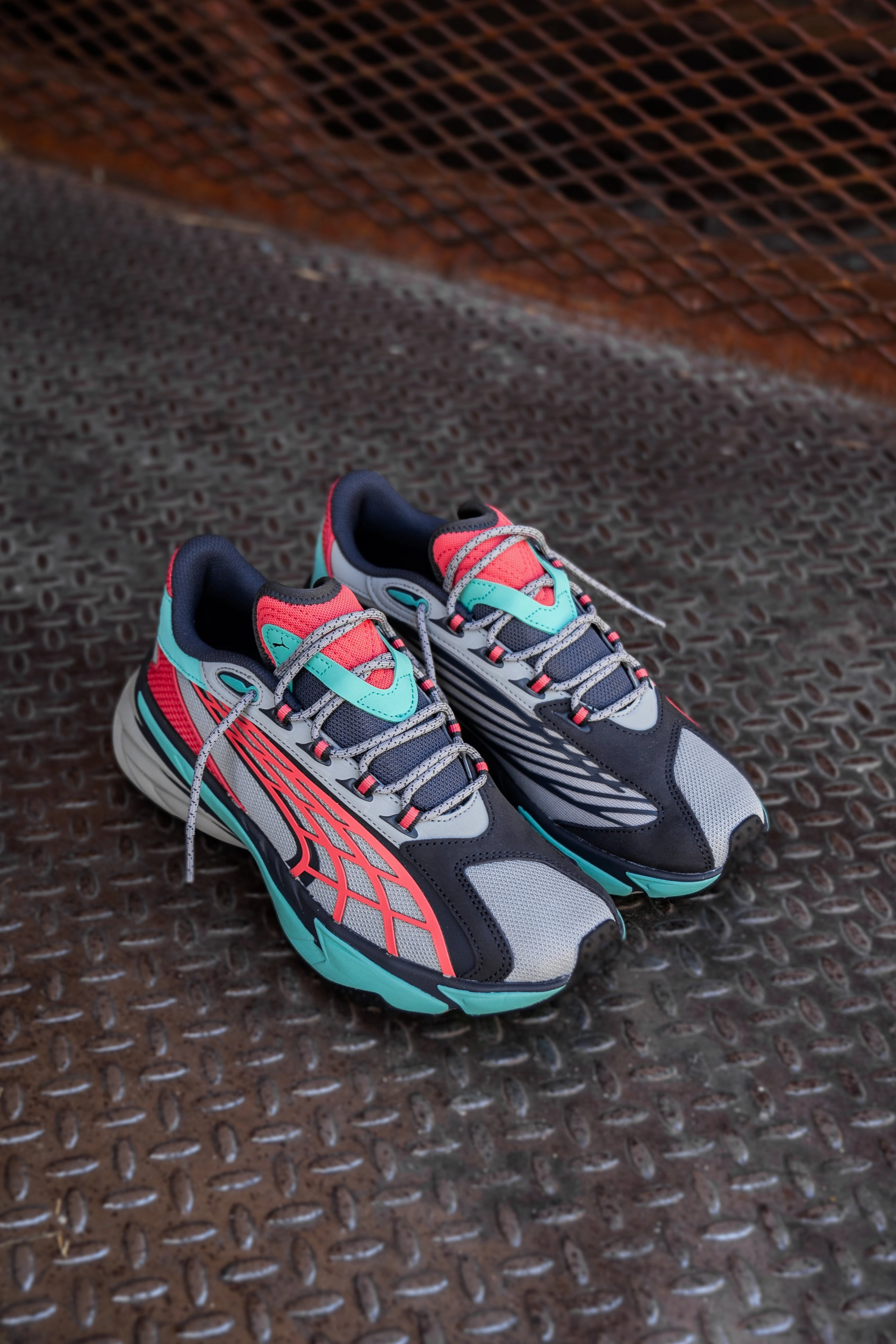 Mens Puma Spirex (Smokey Gray/Salmon) Puma athletic shoe visuals