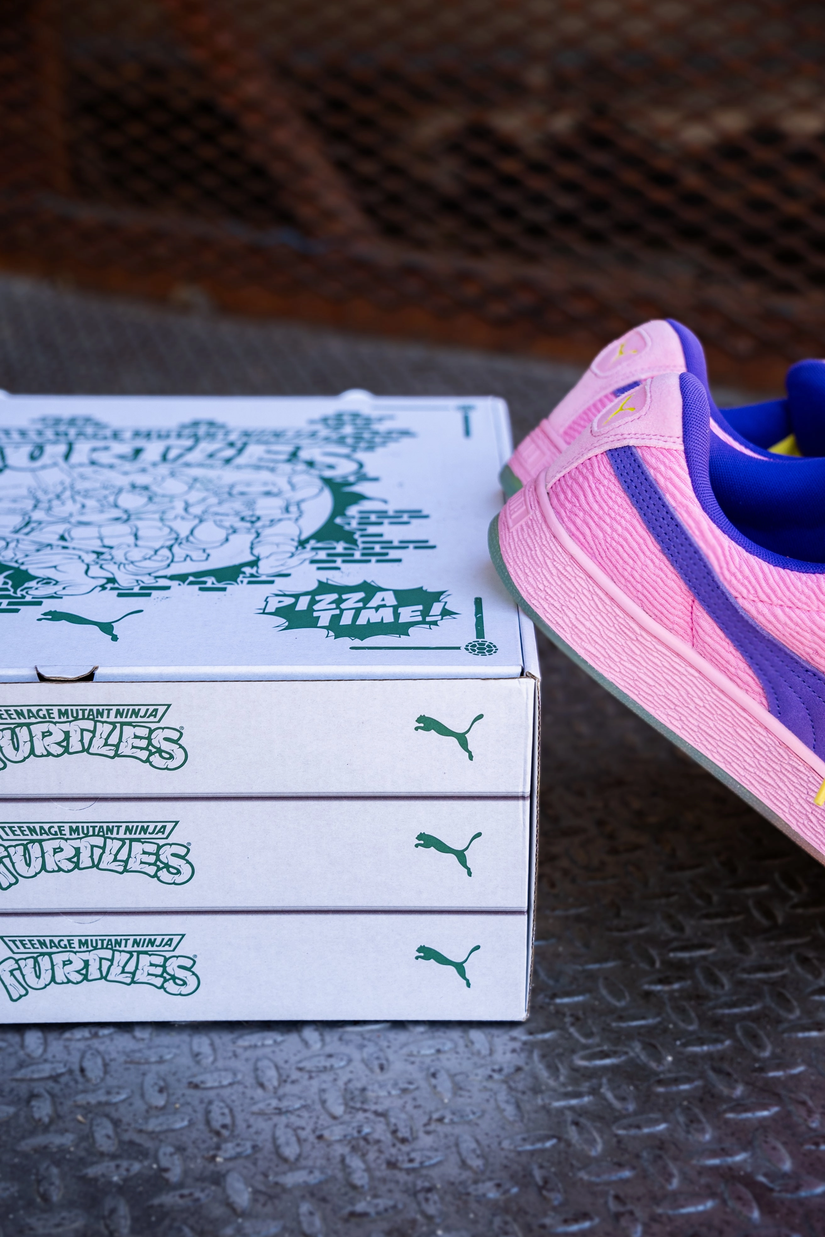 Mens Puma Suede XL Teenage Mutant Ninja Turtles (Mauved Out/Team Violet) Puma athletic shoe visuals