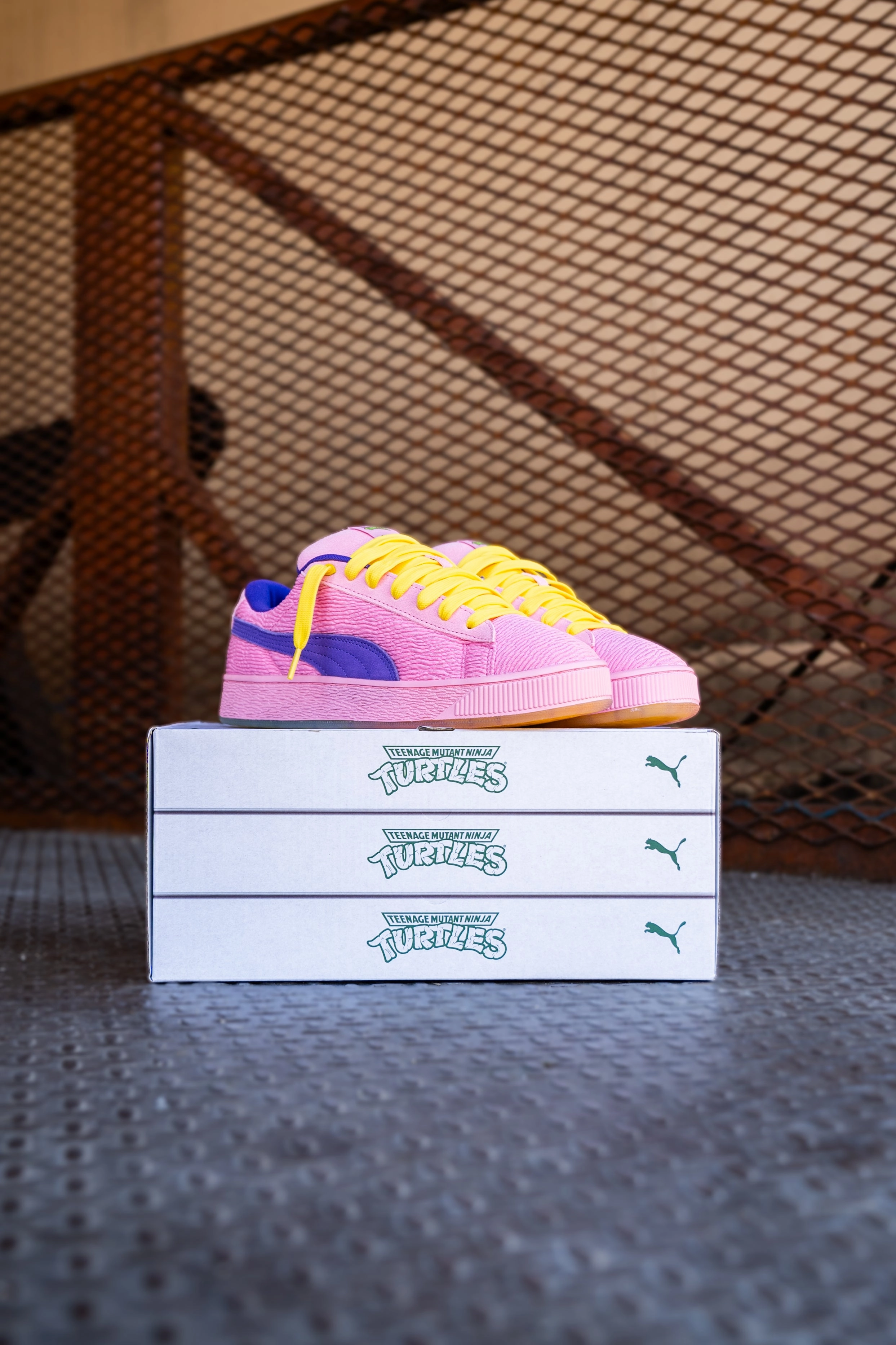 Mens Puma Suede XL Teenage Mutant Ninja Turtles (Mauved Out/Team Violet) Puma athletic shoe visuals