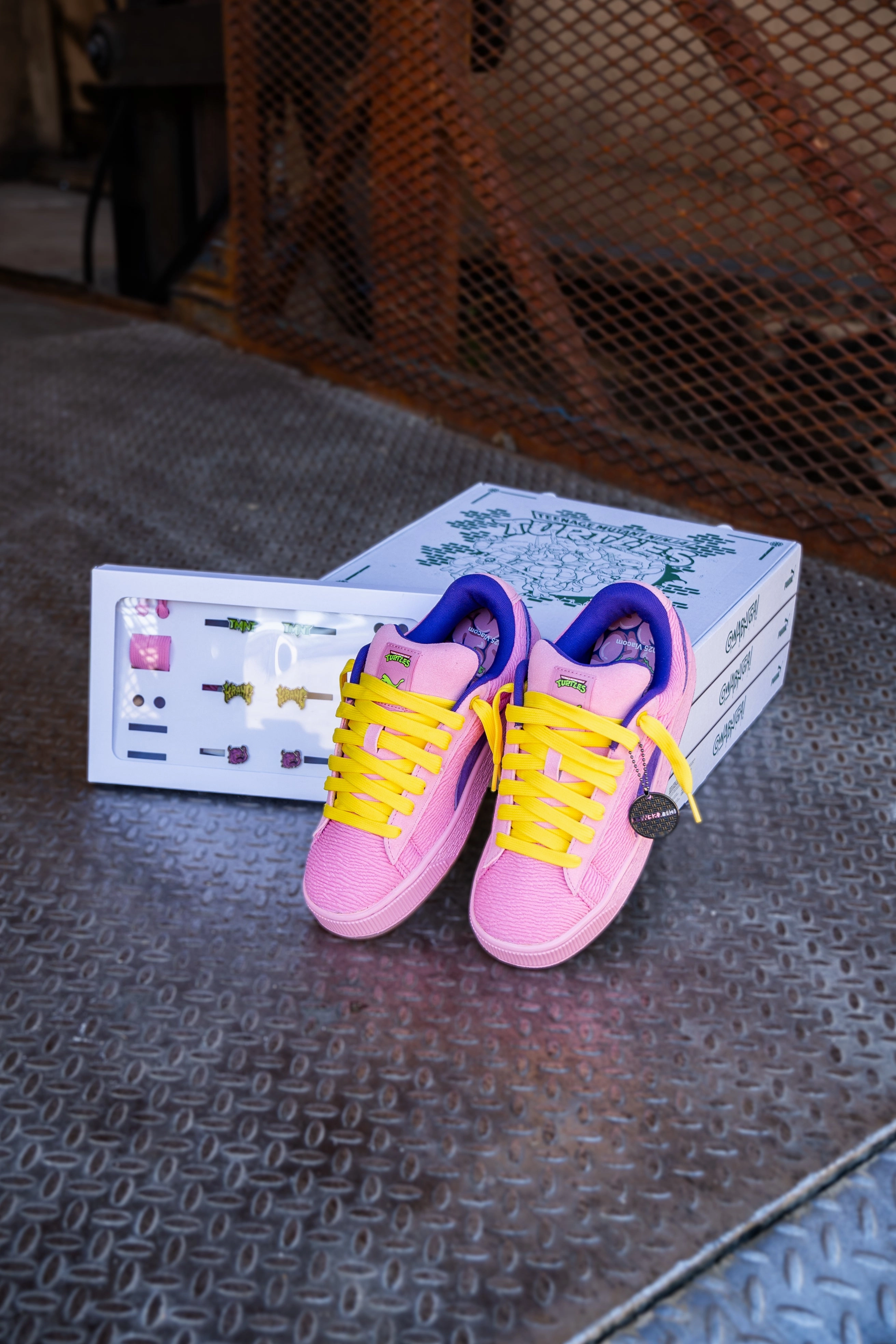 Mens Puma Suede XL Teenage Mutant Ninja Turtles (Mauved Out/Team Violet) Puma athletic shoe visuals