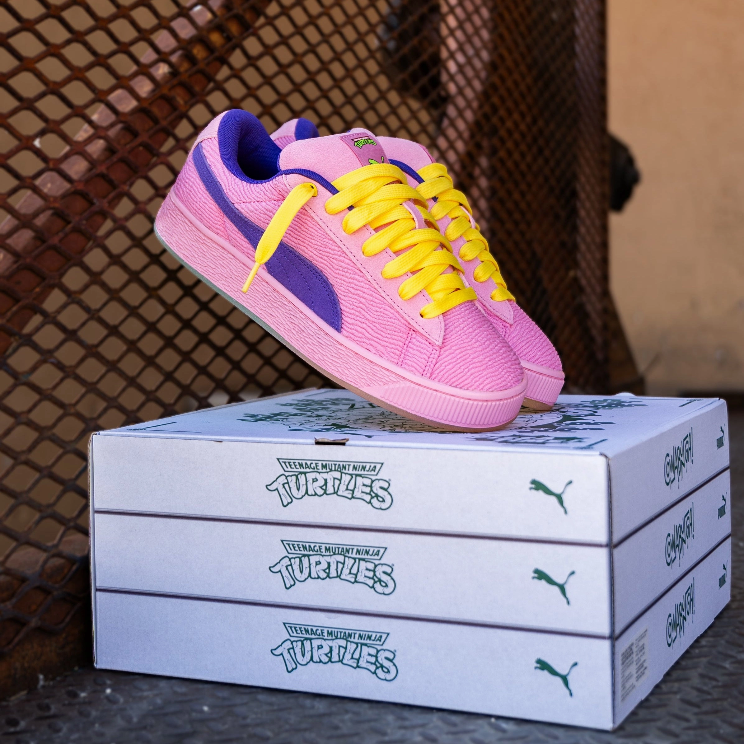 Mens Puma Suede XL Teenage Mutant Ninja Turtles (Mauved Out/Team Violet) Puma athletic shoe visuals