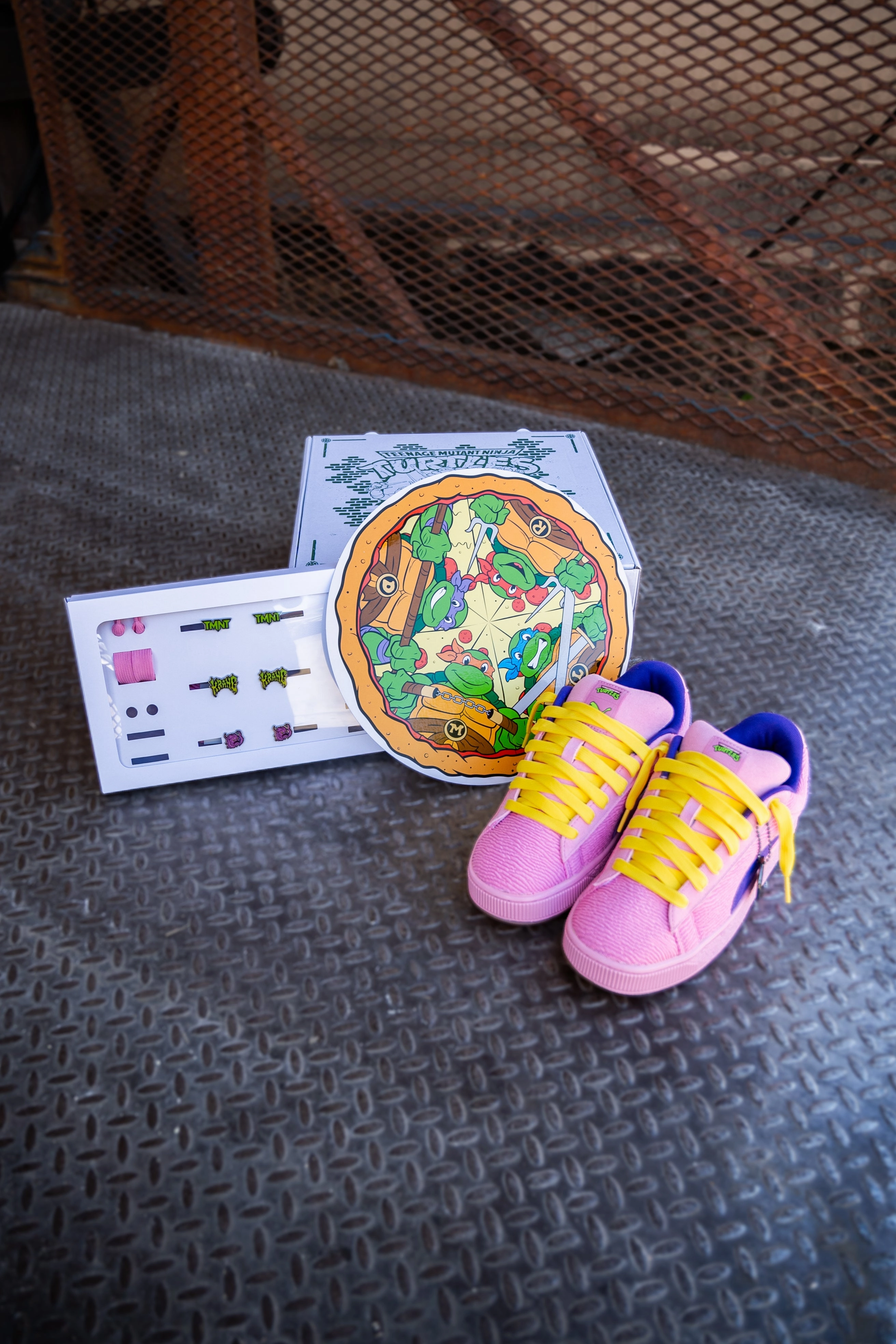 Mens Puma Suede XL Teenage Mutant Ninja Turtles (Mauved Out/Team Violet) Puma athletic shoe visuals