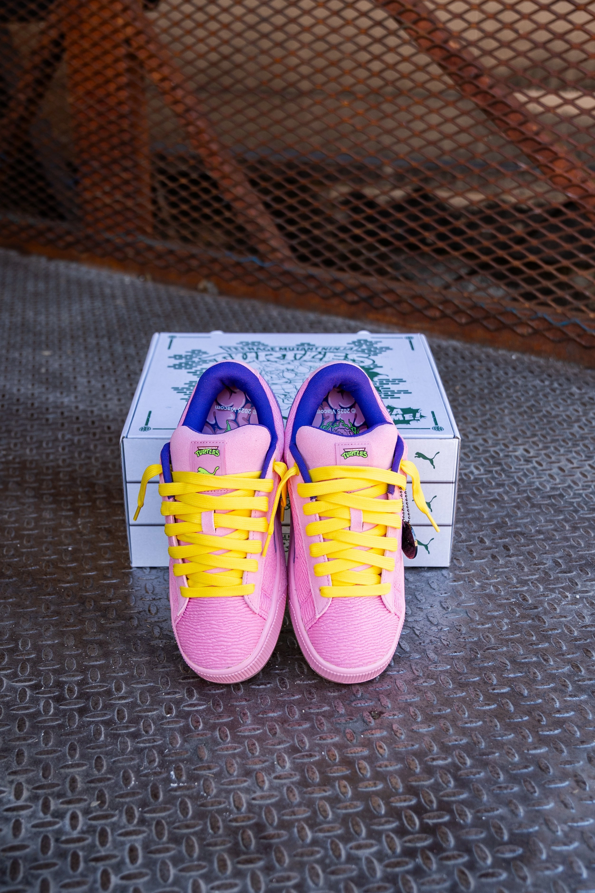 Mens Puma Suede XL Teenage Mutant Ninja Turtles (Mauved Out/Team Violet) Puma athletic shoe visuals
