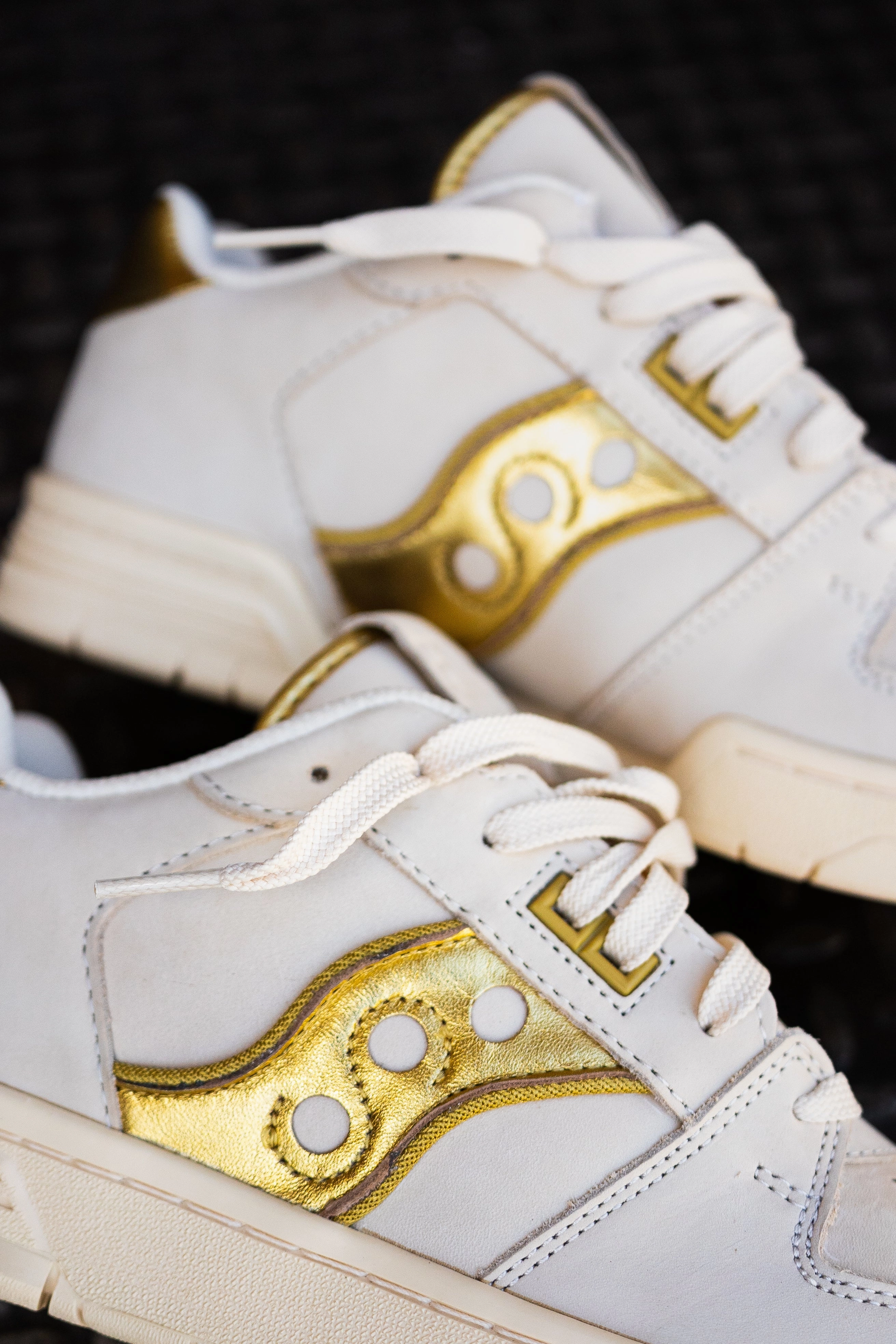 Mens Saucony x Trinidad James Hommewrk Sonic Low 'COACHS SHOE' (Cream/Gold) Saucony versatile athletic footwear