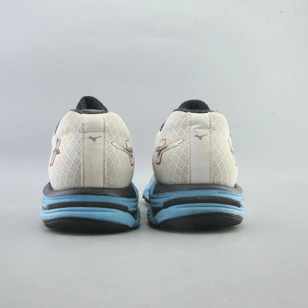 MIZUNO WAVE INSPIRE 10 Mizuno sport shoe styles