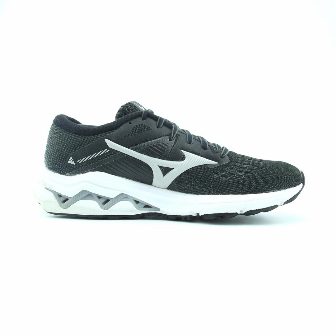 MIZUNO WAVE INSPIRE 17 Mizuno sport shoe styles