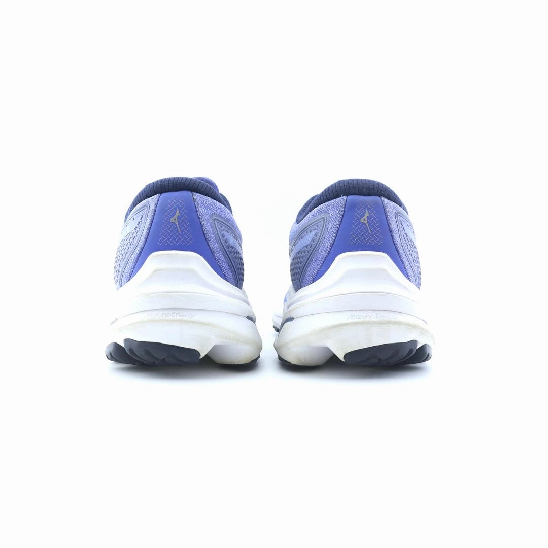 MIZUNO WAVE INSPIRE 18 Mizuno sport shoe styles