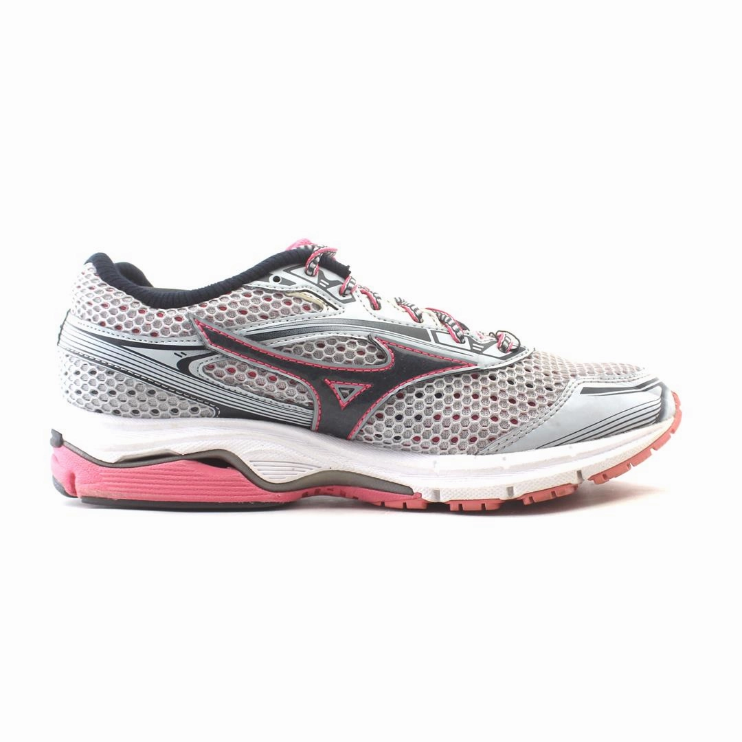 MIZUNO WAVE LEGEND 3 Mizuno sport shoe styles