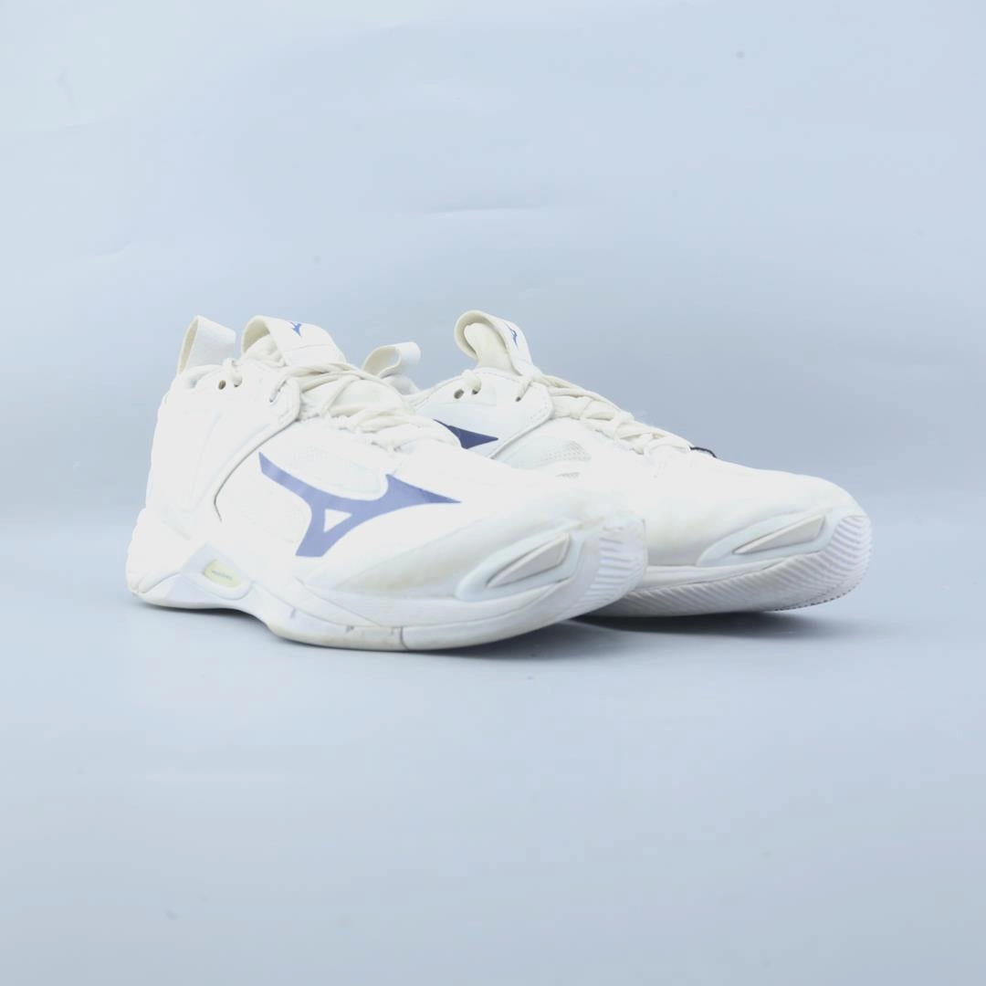 MIZUNO  WAVE MOMENTUM 2 Mizuno sport shoe styles