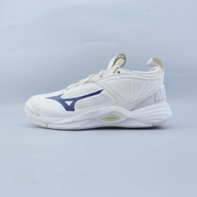 MIZUNO  WAVE MOMENTUM 2 Mizuno sporty athletic shoe styles