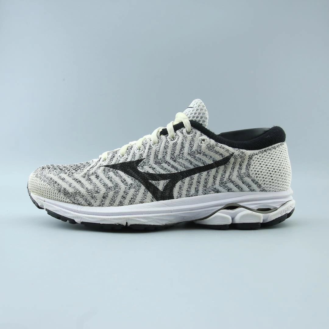 MIZUNO WAVEKNIT R2 Mizuno sporty athletic shoe styles
