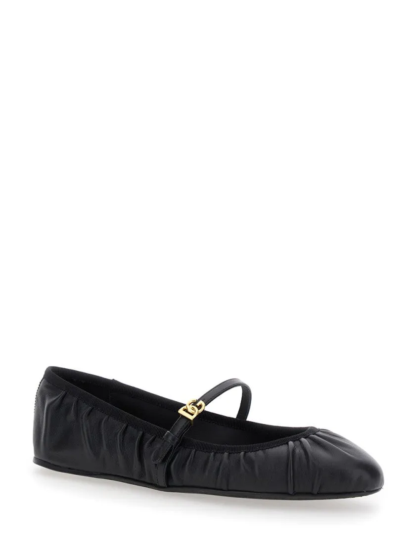 Nappa Ballerina With Timeless Silhouette And Finish