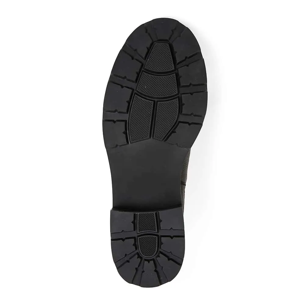 Nepal Boot in Black Leather