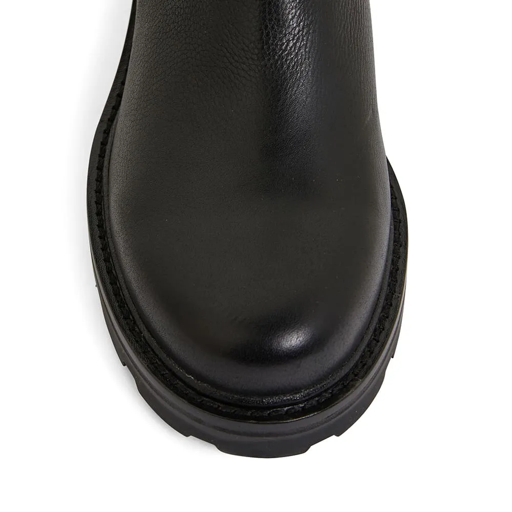 Nepal Boot in Black Leather