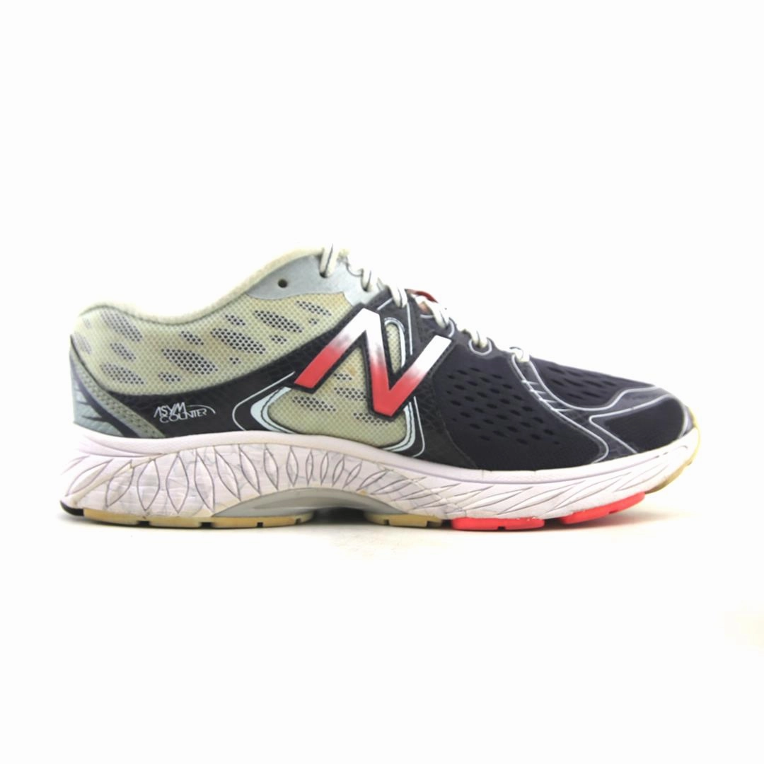 NEW BALANCE 1260 V6 retro New Balance shoe shots