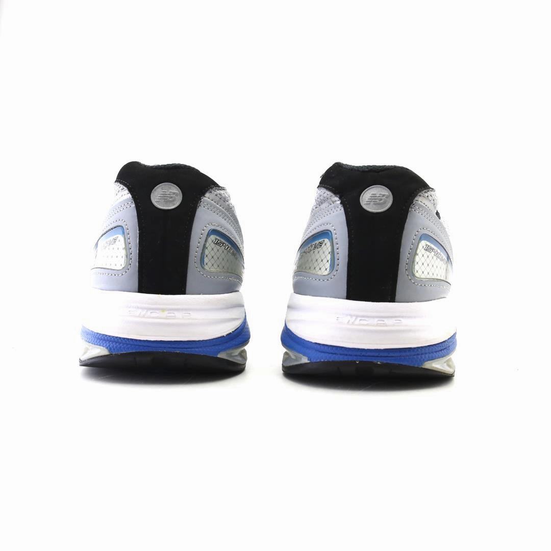 NEW BALANCE 1540 V2 New Balance trainer visuals