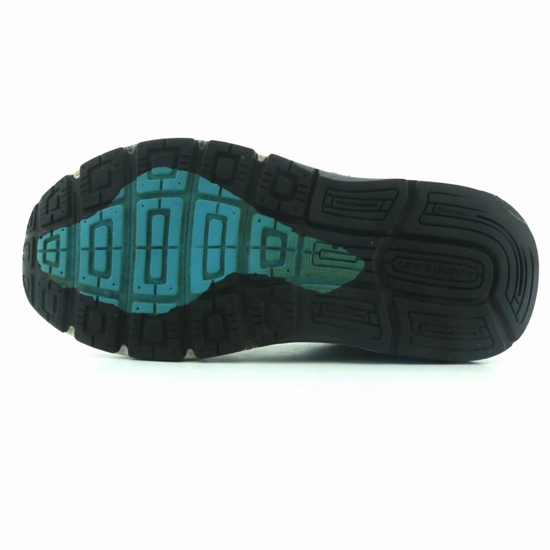 NEW BALANCE 1540V3 New Balance casual shoe looks